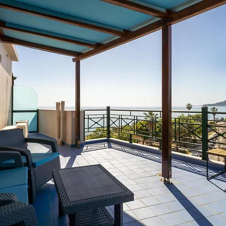 Hotel Plaza 3*